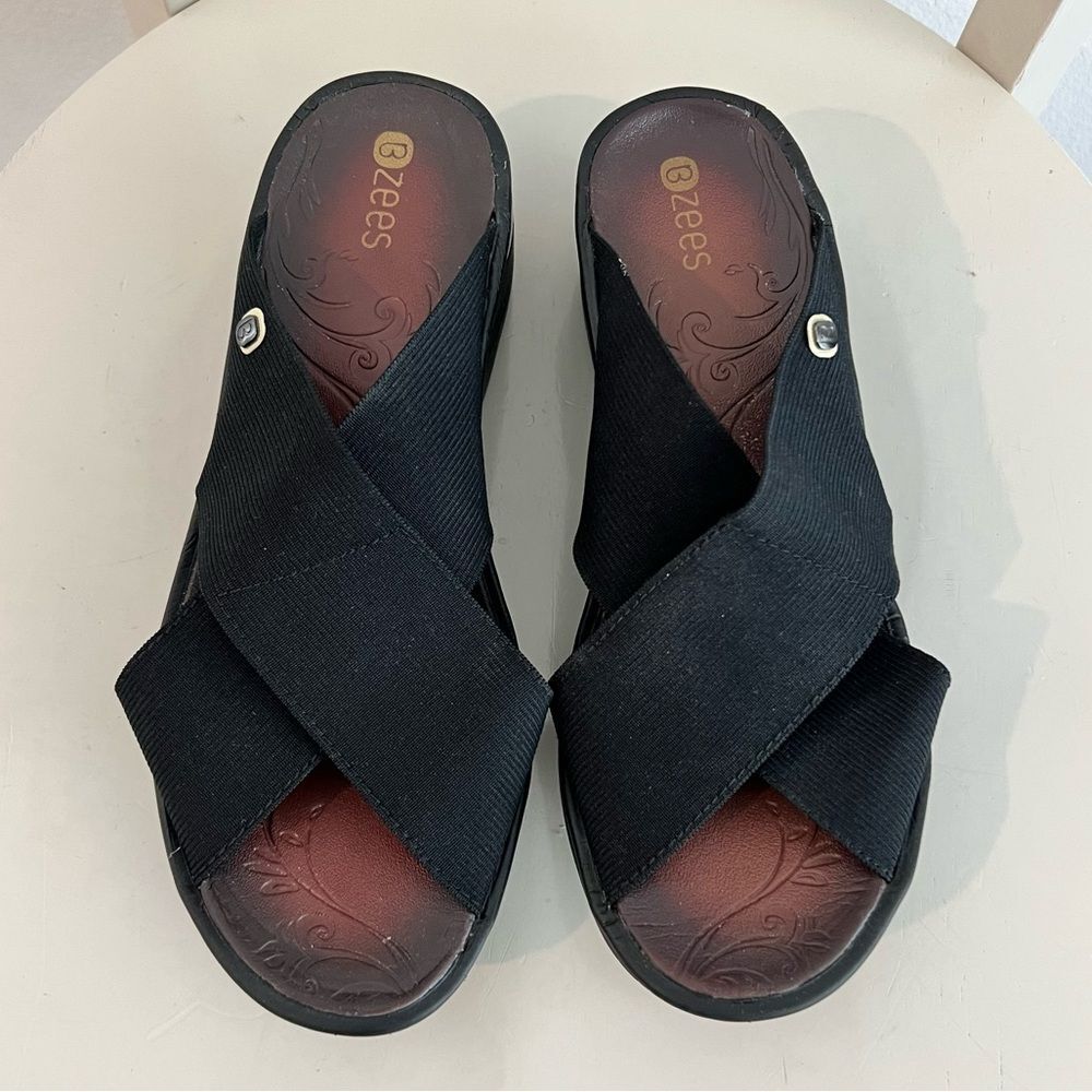 Bzees by LifeStride Women's Desire Wedge Sandal in Black Sz. 9W - Picture 8 of 11